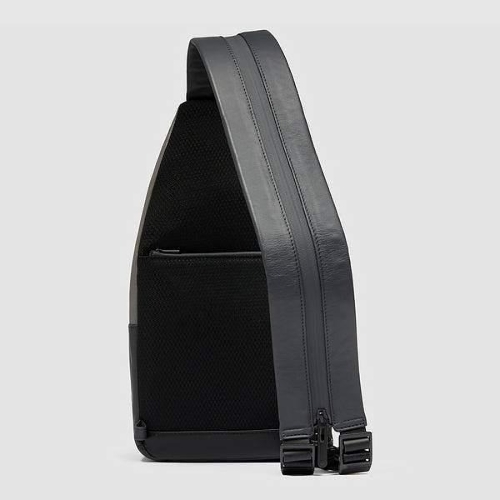 Рюкзак слинг мужской Piquadro Urban CA6540UB00/NGR, кожа, черный/серый