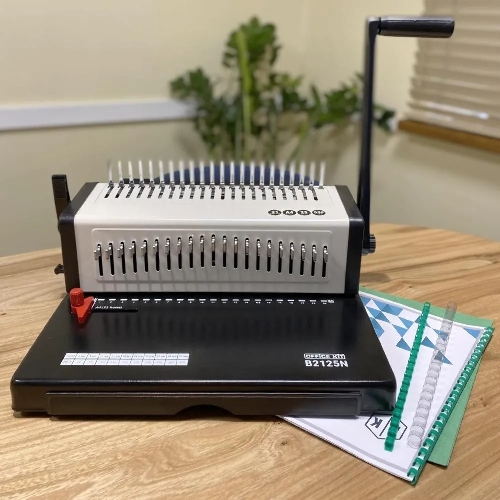 Переплетчик Office Kit B2125N A4/перф.23л.сшив/макс.500л./пластик.пруж. (4.5-51мм)